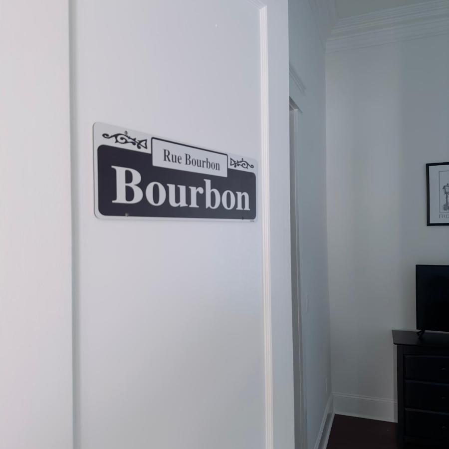 The Historic Bourbon Suit Walk To French Quarter نيو أورلينز المظهر الخارجي الصورة